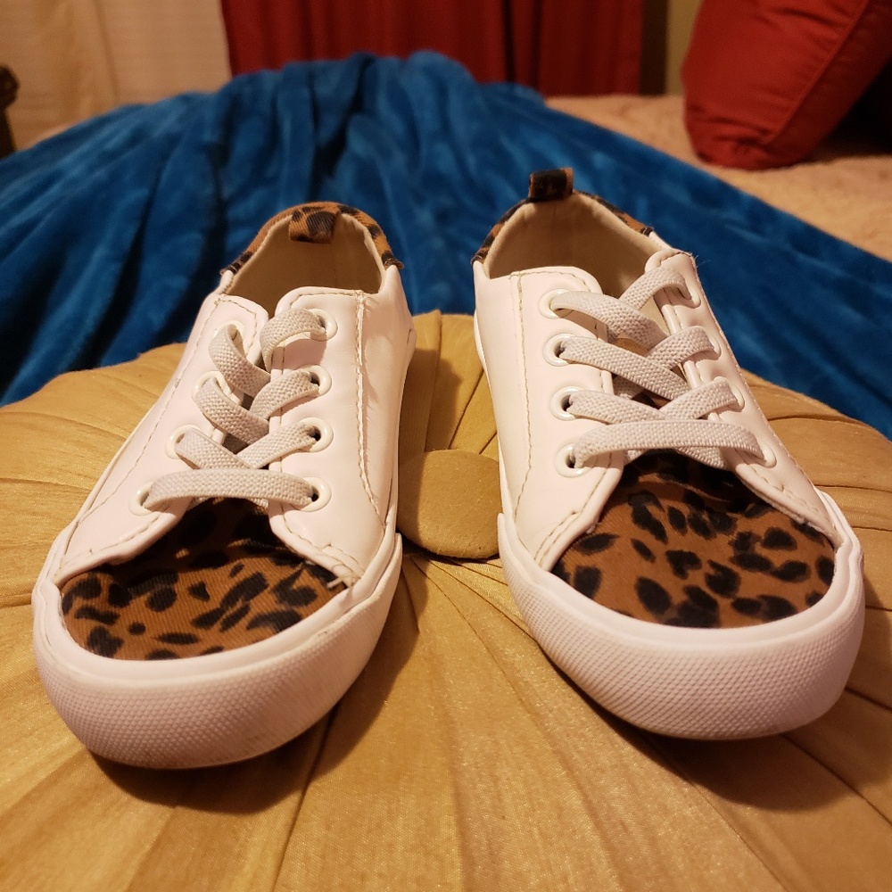 Old Navy Sneakers